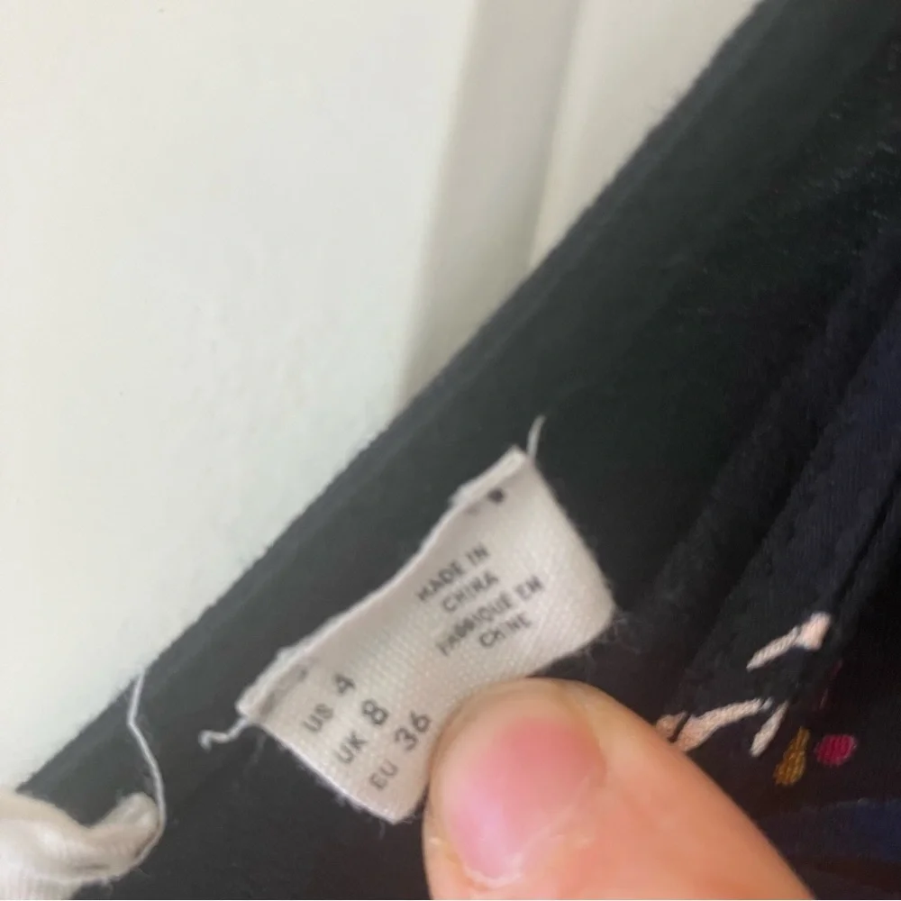 Anthropologie Feather Bone Nara Dark Floral Jumpsuit Sz 4 - Picture 7 of 13